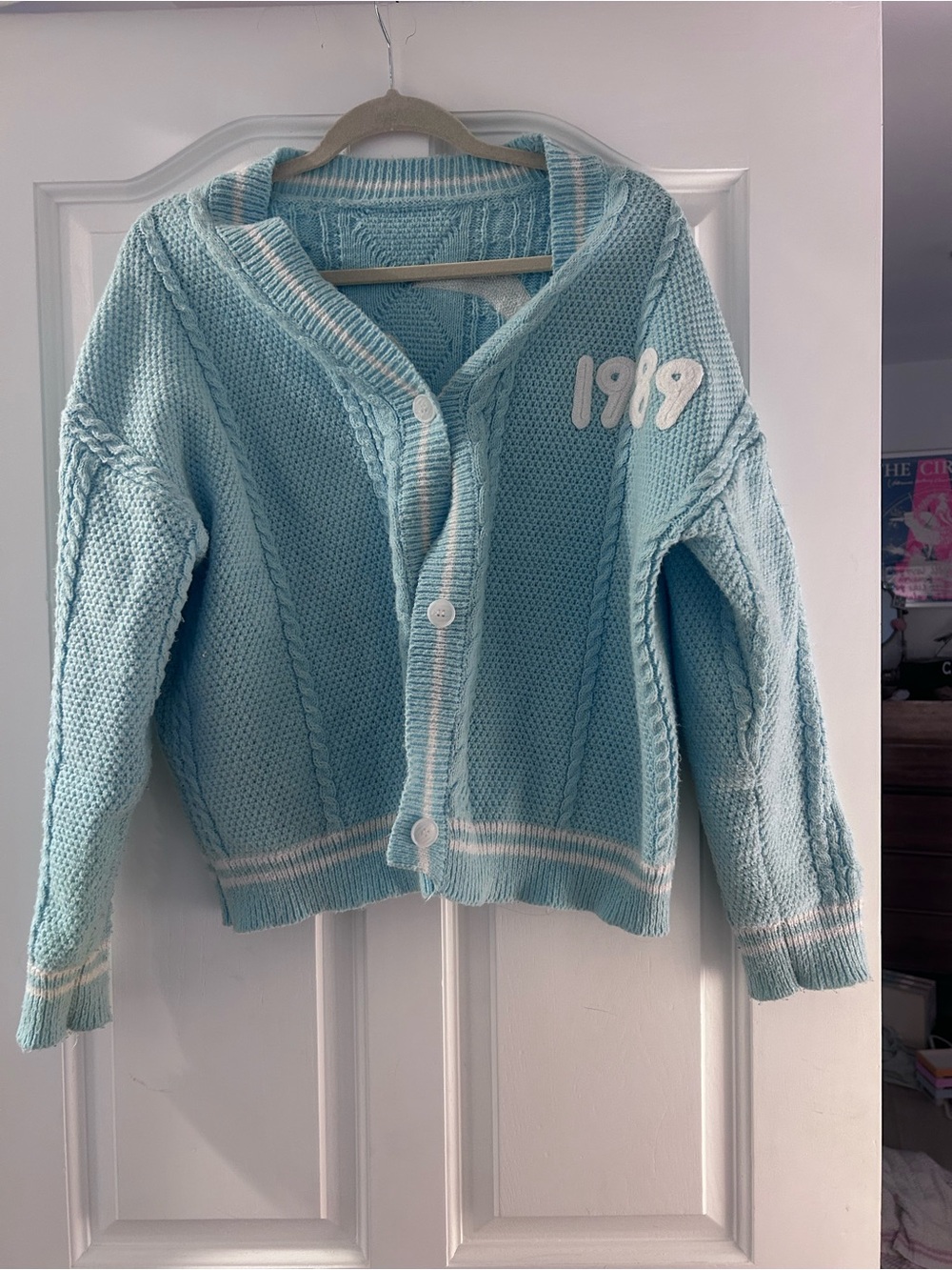 1989 Taylor Swift cardigan